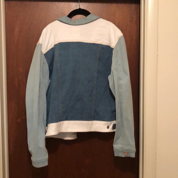 LuLaRoe 2XL Harvey Denim Jacket - Picture 5 of 5